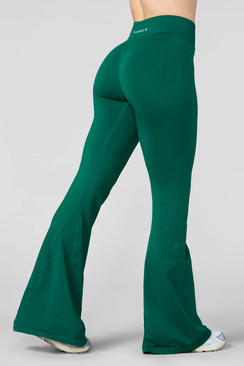 Curve Seamless Flare Leggings