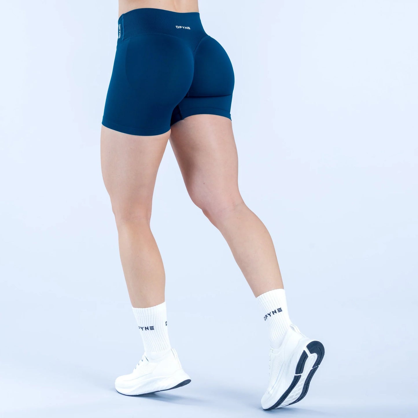 DFYNE Shorts cintura en V